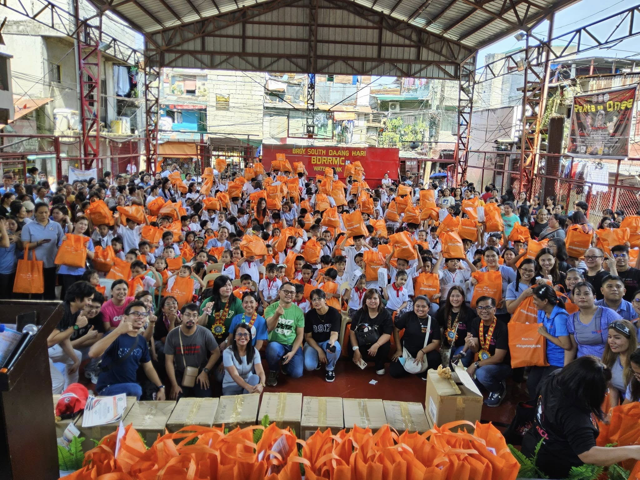 Bringing Holiday Joy to South Daang Hari Elementary